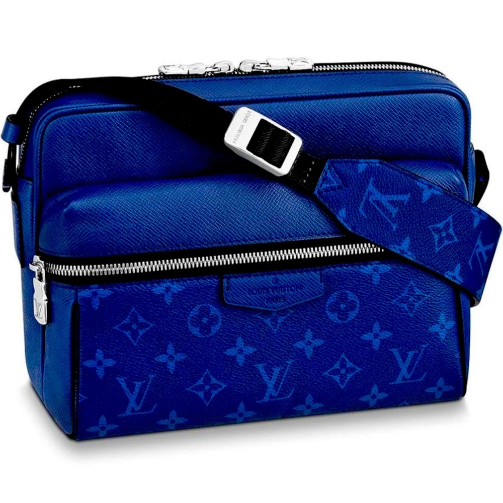 LouisVuitton 2019 OutdoorMessenger Rarely worn and looks NEW! No Tear&Scratches!